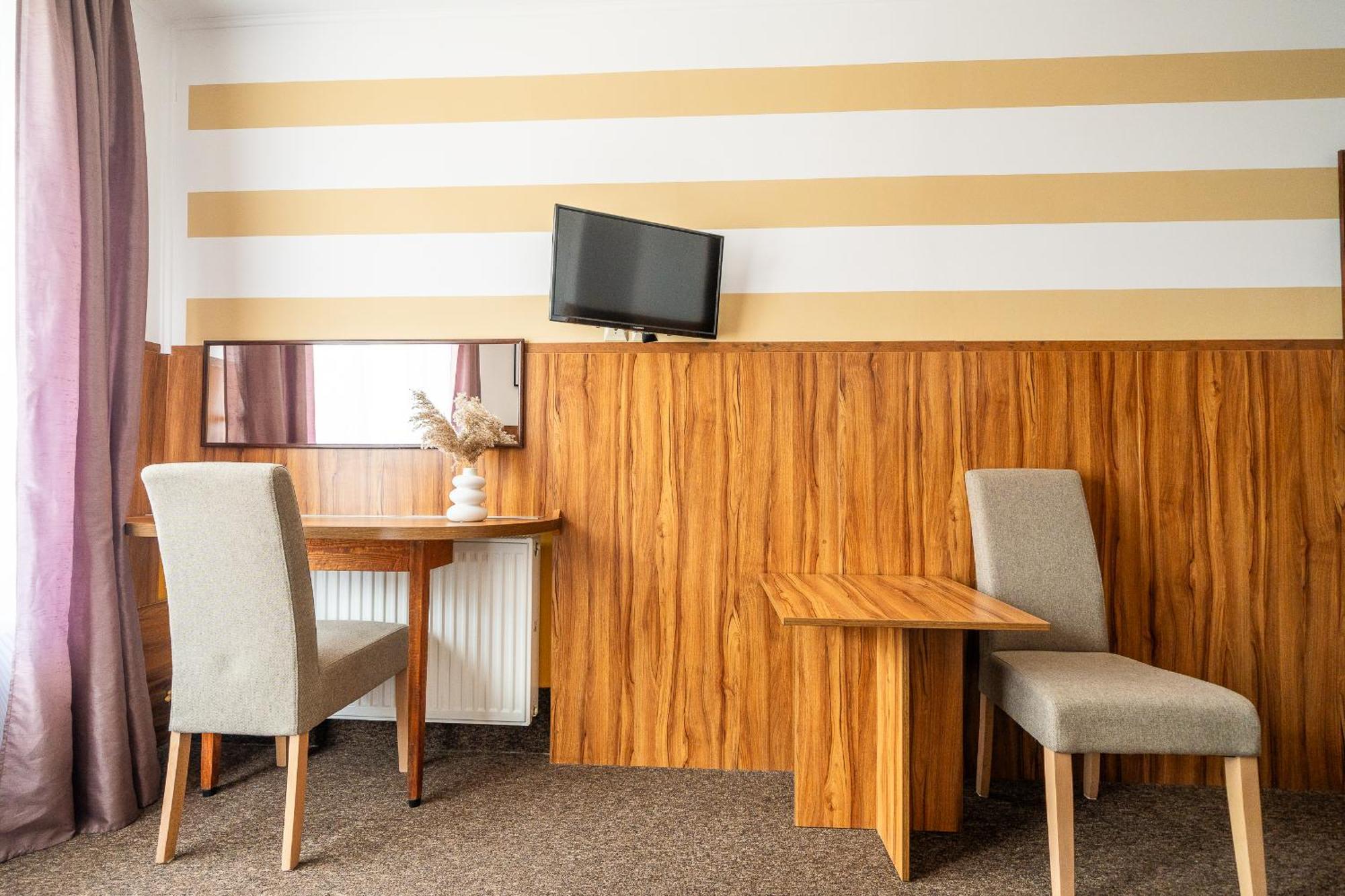 Max Apartamenty - Pokoje - Domki - Restauracja - Basen Mielno  Esterno foto